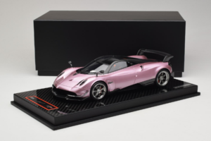 Pagani Huayra BC Pearl Pink AB Models 1:18 REMC032 Résine — image 7 sur 7