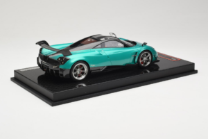 Pagani Huayra BC Green Metallic Yy Model 1:18 REMC020 Résine — image 3 sur 7