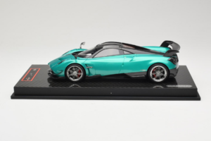 Pagani Huayra BC Green Metallic Yy Model 1:18 REMC020 Résine