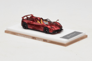 Pagani Huayra Roadster Tricolore Rouge Henson & Heaven 1:64 PHRTR01 Métal — image 4 sur 7