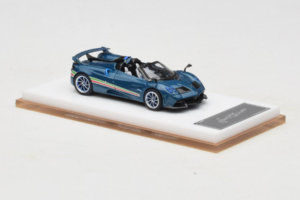 Pagani Huayra Tricolore Roadster Bleu Henson & Heaven 1:64 PHTRB01 Résine — image 4 sur 8