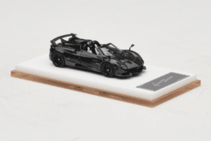 Pagani Huayra Tricolore Roadster Exposed Carbon Henson & Heaven 1:64 PHREC01 Métal — image 4 sur 7