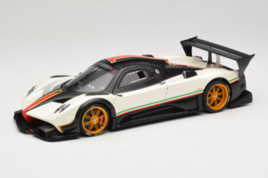 Pagani Zonda R Revolucion Blanc AUTOart 1:18 78262 Métal