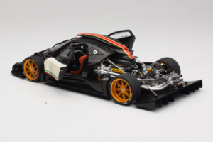 Pagani Zonda R Revolucion Blanc AUTOart 1:18 78262 Métal — image 5 sur 8