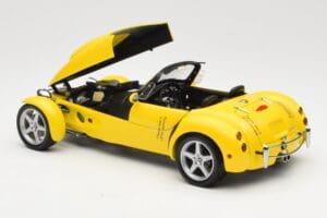 Panoz AIV Roadster Jaune AUTOart 1:18 78213 Métal — image 5 sur 8