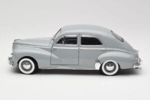 Peugeot 203 Gris Clair Solido 1:18 8145 Métal — image 4 sur 8