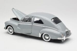 Peugeot 203 Gris Clair Solido 1:18 8145 Métal — image 5 sur 8