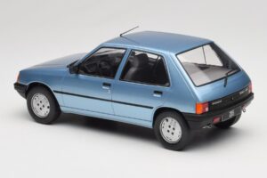 Peugeot 205 Bleu MCG 1:18 MCG18491 Métal — image 5 sur 6