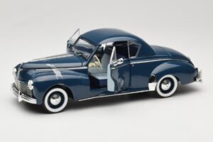 Peugeot 302 Coupé Bleu Solido 1:18 8168 Métal — image 2 sur 8