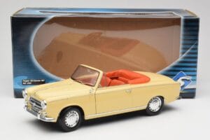 Peugeot 403 Cabriolet Jaune Sable Solido 1:18 8165 Métal — image 8 sur 8