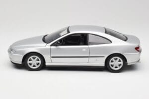 Peugeot 406 Coupé Argent Gate 1:18 01024 Métal — image 4 sur 8