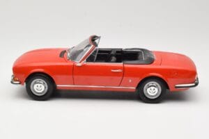 Peugeot 504 Cabriolet Rouge Norev 1:18 184754 Métal — image 4 sur 8