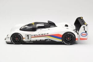 Peugeot 905 Evo 1B Group C #1 Peugeot Talbot Sport D. Warwick / Y. Dalmas / M. Blundell 24 Hours of Le Mans Winner 1992 Norev — image 3 sur 6