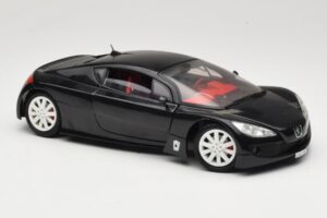 Peugeot RC Pique Noir Solido 1:18 8147 Métal — image 6 sur 8