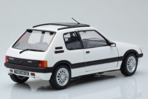 Peugeot 205 GTi 1.6 Blanc Norev 1:18 184849 Métal — image 3 sur 8