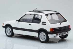 Peugeot 205 GTi 1.6 Blanc Norev 1:18 184849 Métal — image 7 sur 8