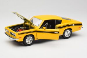 Plymouth Barracuda Jaune Road Legends 1:18 92178 Métal — image 2 sur 8