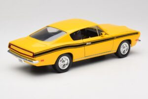 Plymouth Barracuda Jaune Road Legends 1:18 92178 Métal — image 3 sur 8