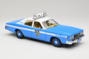 Plymouth Fury Police Pursuit New York Police Department GreenLight 1:18 19043 Métal — image 6 sur 8