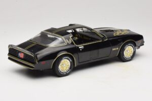 Pontiac Firebird Trans Am SE Smokey and the Bandit Joyride 1:18 33121 Métal — image 3 sur 8