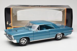 Pontiac GTO Hurst Edition Bleu Maisto 1:18 531885 Métal — image 8 sur 8