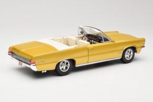 Pontiac GTO Hurst Edition Or Maisto 1:18 531884 Métal — image 3 sur 8
