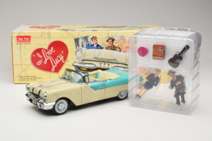 Pontiac Star Chief I Love Lucy Nautilus Blue Blanc Sun Star 1:18 5057 Métal — image 7 sur 7