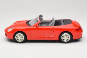 Porsche 911 996 Cabriolet Rouge Mira 1:18 06930 Métal — image 4 sur 8