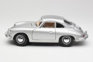 Porsche 356B Argent Bburago 1:18 3021-M1 Métal — image 4 sur 8