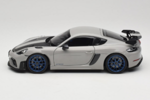 Porsche 718 Cayman 982 GT4 RS Weissach Package Chalk Norev 1:18 187253 Métal — image 4 sur 8