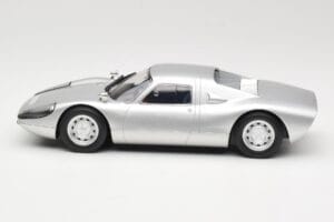 Porsche 904 GTS Norev 1:18 187440 Métal — image 3 sur 6