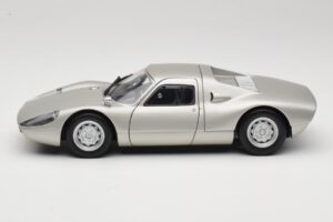 Porsche 904 GTS Argent Minichamps 1:18 180067722 Métal — image 4 sur 8
