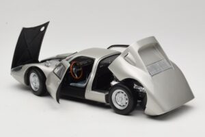 Porsche 904 GTS Argent Minichamps 1:18 180067722 Métal — image 5 sur 8