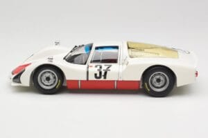 Porsche 906 K #37 V. Elford / B. Pon Porsche System 24 Hours of Le Mans 1967 Minichamps 1:18 100676137 Métal — image 4 sur 8