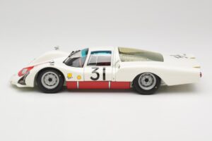 Porsche 906 LH #31 H. Herrmann / H. Linge Porsche System Engineering 24 Hours of Le Mans 1966 Minichamps 1:18 100666131 Métal — image 4 sur 8