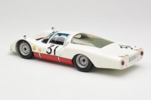 Porsche 906 LH #31 H. Herrmann / H. Linge Porsche System Engineering 24 Hours of Le Mans 1966 Minichamps 1:18 100666131 Métal — image 7 sur 8