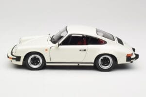 Porsche 911 930 Carrera 3.2 Grand Prix White Minichamps 1:18 100063024 Métal — image 4 sur 8