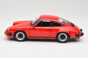 Porsche 911 930 Carrera 3.2 Guards Red Minichamps 1:18 100063021 Métal — image 4 sur 8
