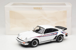 Porsche 911 930 Turbo 3.3 Blanc Norev 1:18 187668 Métal — image 8 sur 8