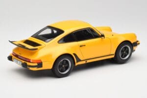 Porsche 911 930 Turbo 3.0 Jaune Norev 1:18 187579 Métal — image 3 sur 8