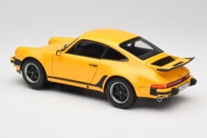 Porsche 911 930 Turbo 3.0 Jaune Norev 1:18 187579 Métal — image 7 sur 8