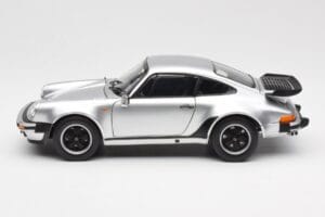 Porsche 911 930 Turbo 3.3 Argent Norev 1:18 187574 Métal — image 4 sur 8