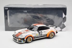 Porsche 911 934 #82 H. Müller / A. Pallavicini Lubrifilm Racing Winners Group 4 24 Hours of Le Mans 1979 Minichamps 1:18 1557 — image 6 sur 6