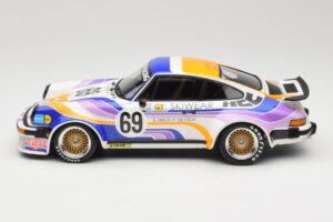 Porsche 911 934 Schiller Racing Team #69 R. Haldi / H. Vetsch 24 Hours of Le Mans 1976 Minichamps 1:18 155766469 Métal — image 3 sur 6