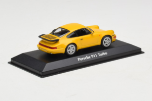 Porsche 911 964 Turbo Jaune MaxiChamps 1:43 940069104 Métal — image 2 sur 4