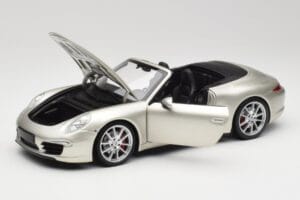 Porsche 911 991 Carrera S Cabriolet GT Argent Métallisé Minichamps 1:18 100061030 Métal — image 2 sur 8