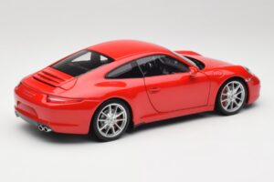 Porsche 911 991 Carrera S Guards Rouge Minichamps 1:18 100061020 Métal — image 3 sur 8
