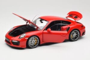Porsche 911 991 Turbo S Guards Red Minichamps 1:18 110067122 Métal — image 2 sur 8