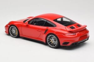 Porsche 911 991 Turbo S Guards Red Minichamps 1:18 110067122 Métal — image 7 sur 8