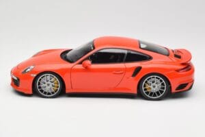 Porsche 911 991 Turbo S Lava Orange Minichamps 1:18 110067120 Métal — image 4 sur 8